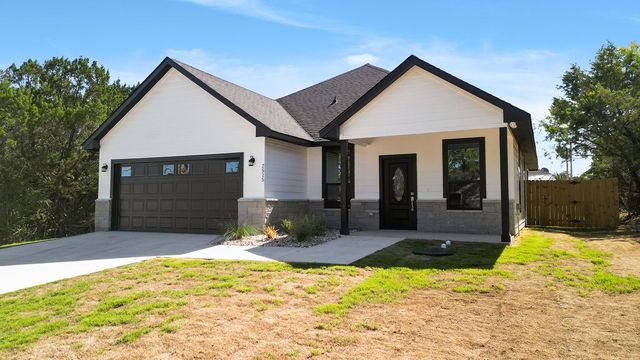 2515 Austin Court, Granbury, TX 76048