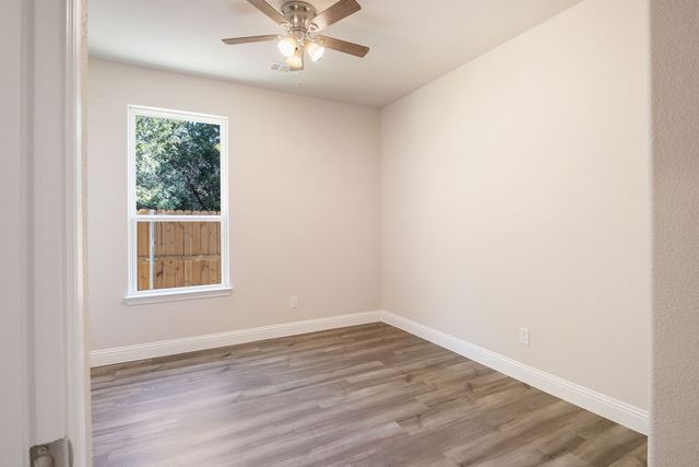 2515 Austin Court, Granbury, TX 76048