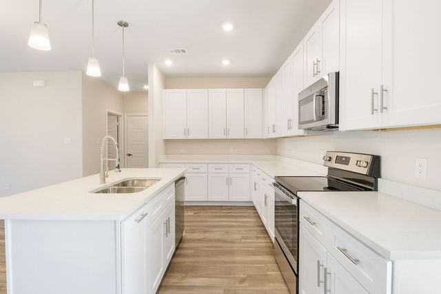 2515 Austin Court, Granbury, TX 76048