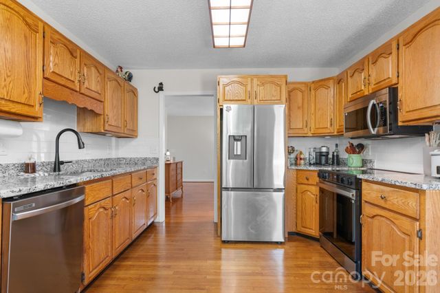 2990 Clarks Chapel Road, Lenoir, NC 28645