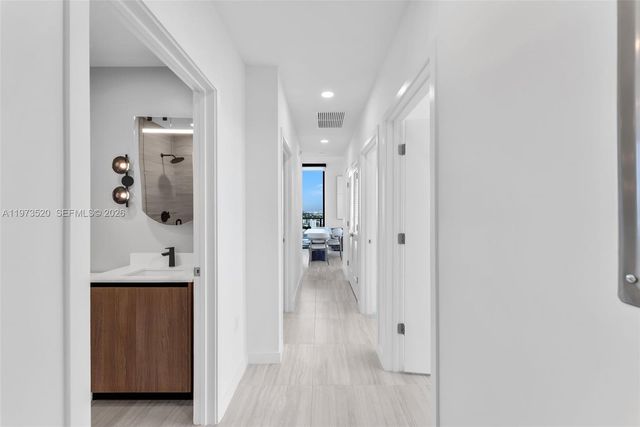 580 72nd St 1801, Miami Beach, FL 33141