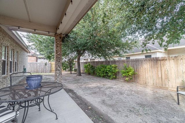 1018 N Boston College Drive, Edinburg, TX 78541