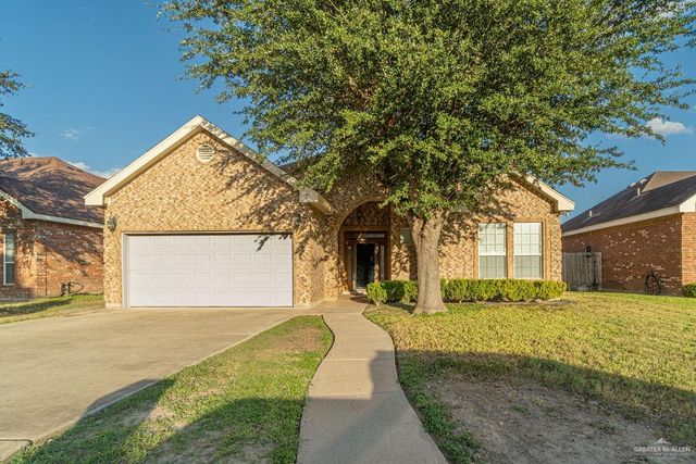 1018 N Boston College Drive, Edinburg, TX 78541