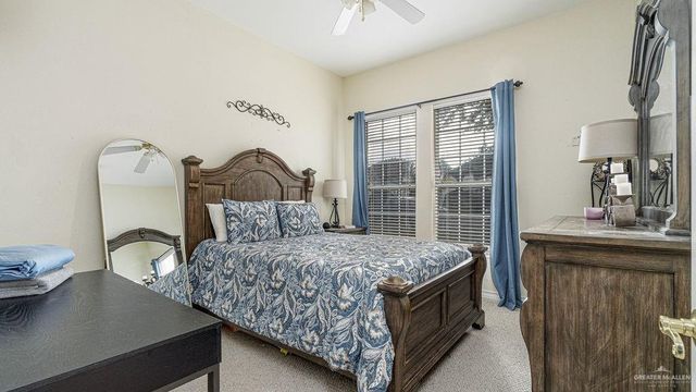 1018 N Boston College Drive, Edinburg, TX 78541