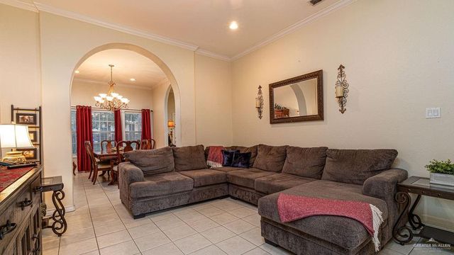 1018 N Boston College Drive, Edinburg, TX 78541