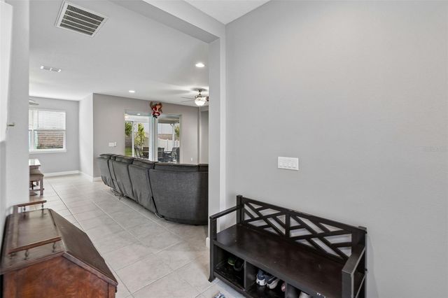 1084 CAVENDER CREEK ROAD, Minneola, FL 34715