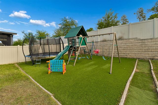 1084 CAVENDER CREEK ROAD, Minneola, FL 34715