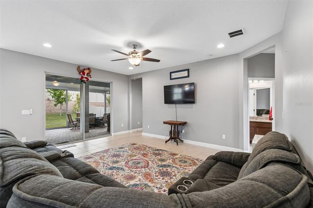 1084 CAVENDER CREEK ROAD, Minneola, FL 34715