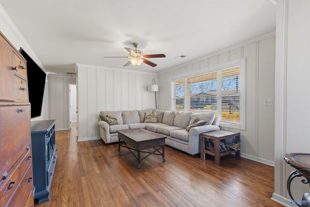 500 Nelson Street SW, Hartselle, AL 35640