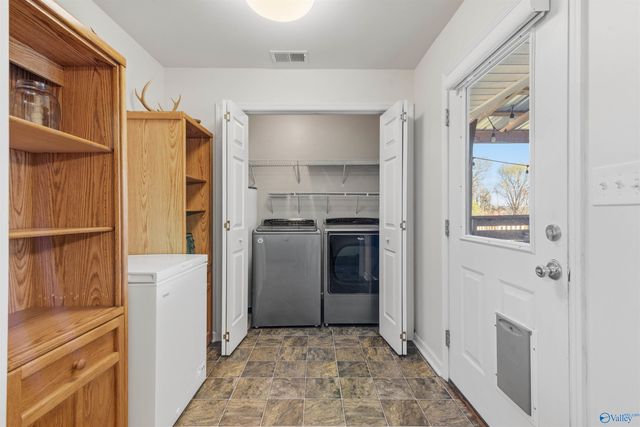 500 Nelson Street SW, Hartselle, AL 35640