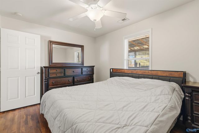 500 Nelson Street SW, Hartselle, AL 35640