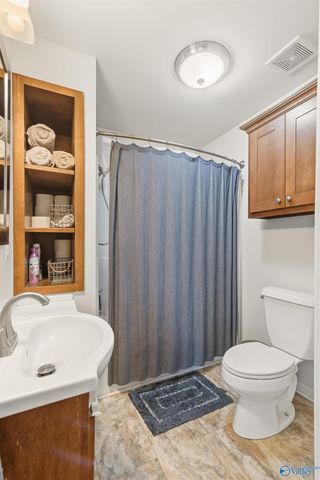 500 Nelson Street SW, Hartselle, AL 35640