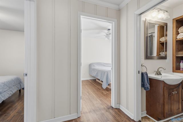 500 Nelson Street SW, Hartselle, AL 35640