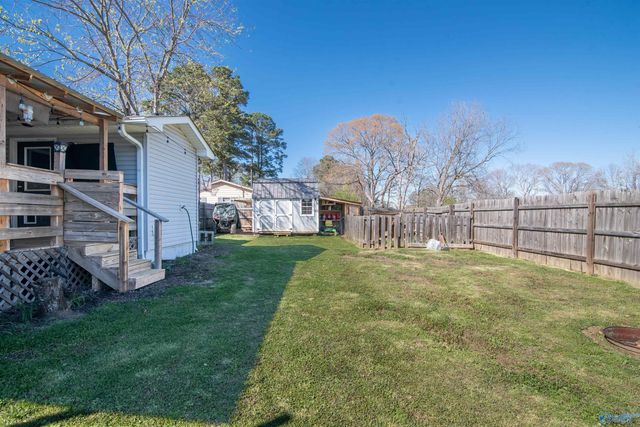 500 Nelson Street SW, Hartselle, AL 35640