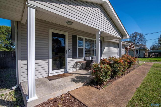 500 Nelson Street SW, Hartselle, AL 35640
