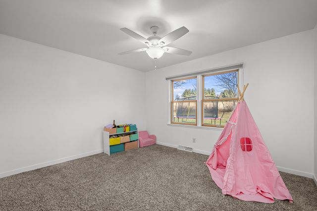 226 Hillcrest Drive, Geneseo, IL 61254