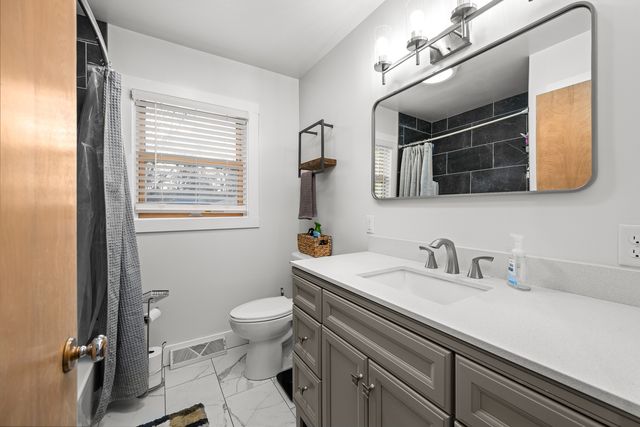 226 Hillcrest Drive, Geneseo, IL 61254