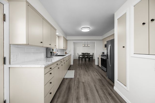 226 Hillcrest Drive, Geneseo, IL 61254