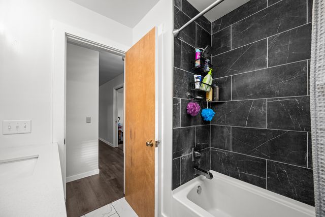 226 Hillcrest Drive, Geneseo, IL 61254