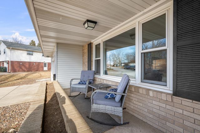 226 Hillcrest Drive, Geneseo, IL 61254