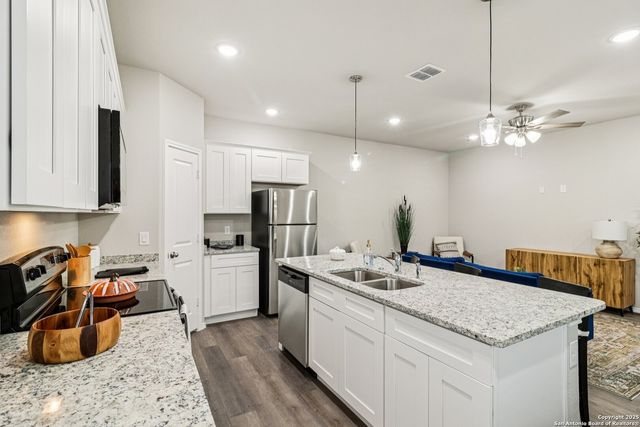 106 Sai Mnr Unit 101, San Antonio, TX 78249