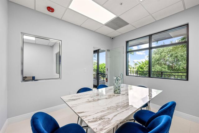 9200 Belvedere Road 207, Royal Palm Beach, FL 33411