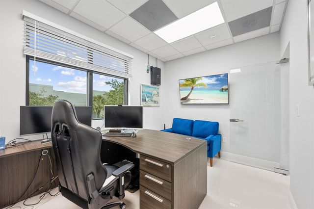 9200 Belvedere Road 207, Royal Palm Beach, FL 33411