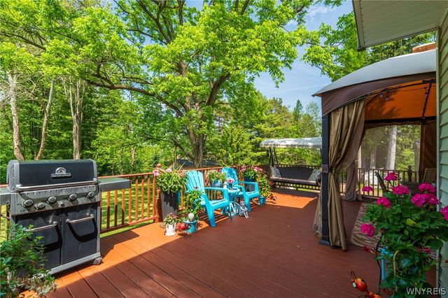5550 Scherff Road, Orchard Park, NY 14127