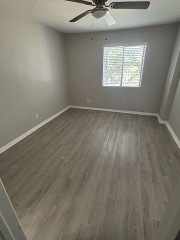 7431 Holly Hill Drive 202, Dallas, TX 75231