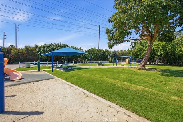 105 Harvard Lane, Seal Beach, CA 90740