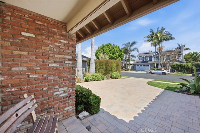 105 Harvard Lane, Seal Beach, CA 90740