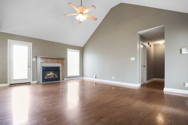 3676 S Jot Drive, Clarksville, TN 37040