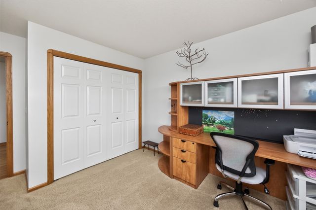 5764 NW 3rd Court, Des Moines, IA 50313