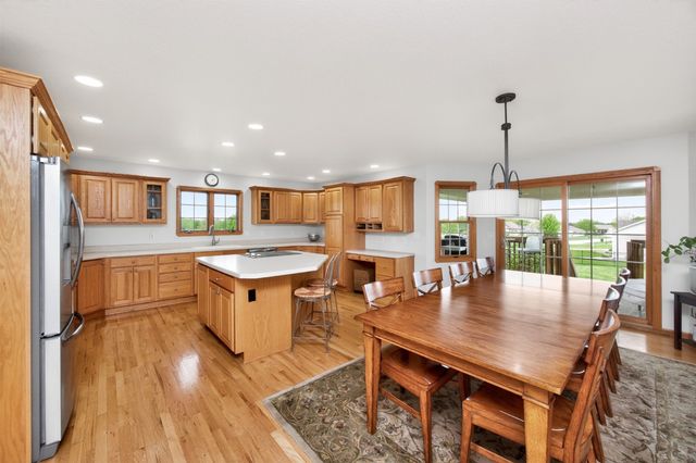 5764 NW 3rd Court, Des Moines, IA 50313
