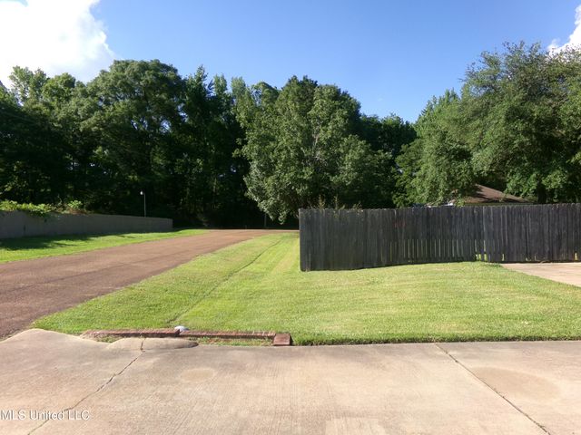 1215 Parks Place, Byram, MS 39272