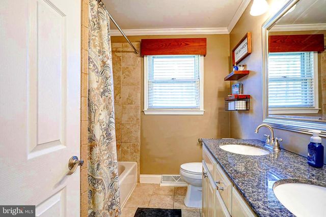 19 SANDRA LN, Tabernacle, NJ 08088