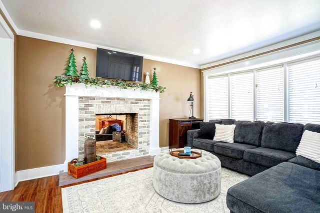 19 SANDRA LN, Tabernacle, NJ 08088