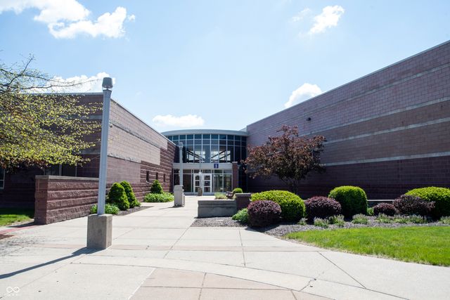 7158 Sterling Way, Brownsburg, IN 46112