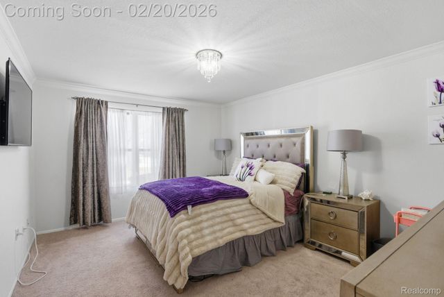 24642 Primrose Lane, Southfield, MI 48033