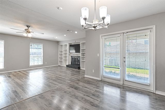 1223 Sequoia Drive, Desoto, TX 75115