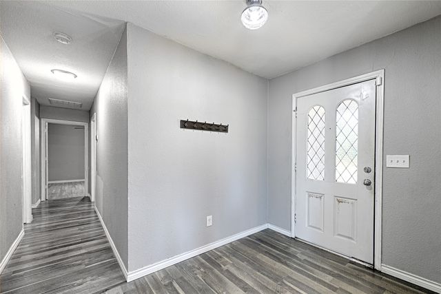 1223 Sequoia Drive, Desoto, TX 75115