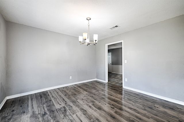 1223 Sequoia Drive, Desoto, TX 75115