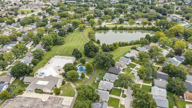 120 Braeburn Road, Montgomery, IL 60538