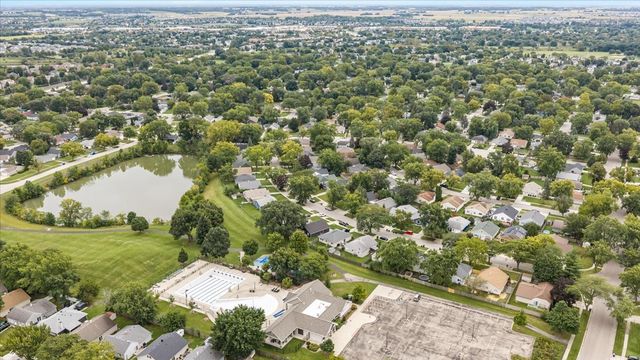 120 Braeburn Road, Montgomery, IL 60538