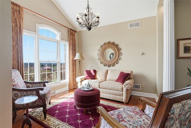 148 Stonegate Dr, Gilpin Twp, PA 15656