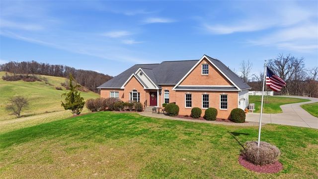 148 Stonegate Dr, Gilpin Twp, PA 15656