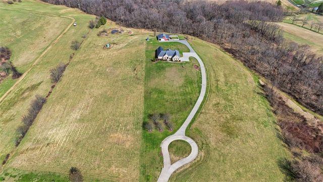 148 Stonegate Dr, Gilpin Twp, PA 15656