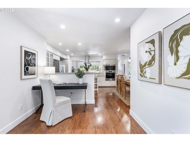 19065 Nw ASTORIA Dr, Portland, OR 97229
