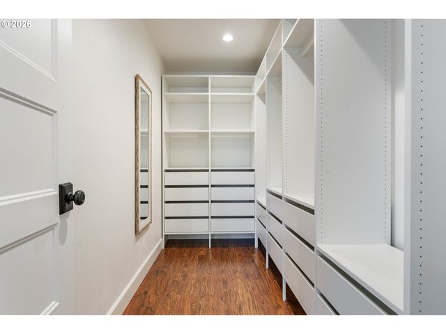 19065 Nw ASTORIA Dr, Portland, OR 97229