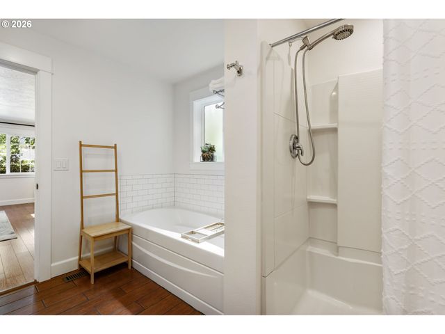 19065 Nw ASTORIA Dr, Portland, OR 97229